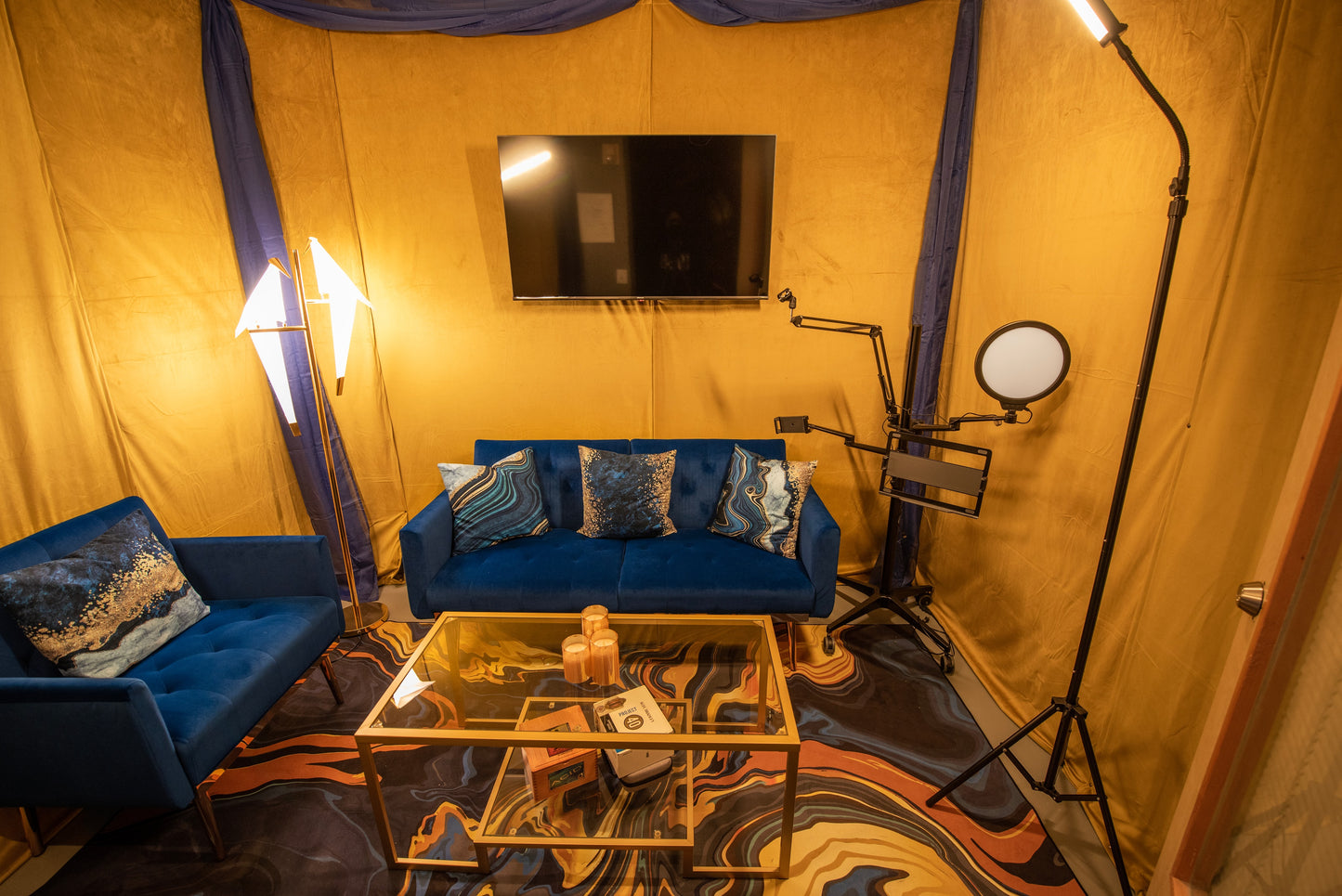 THE STUDIO - Rent THE SUITE HTX